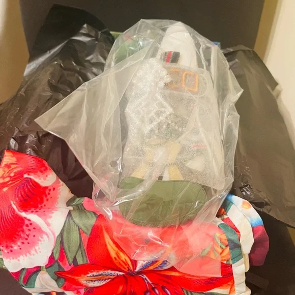 🔥🔥🔥Gucci Mesh Sandals 🩴 Size 8.5 (NEW) - Picture 9 of 10